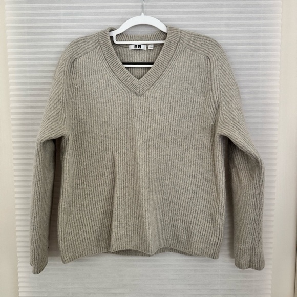 Uniqlo U Premium Lambswool Ribbed V-Neck Sweater by Christophe Lemaire S - Picture 5 of 12